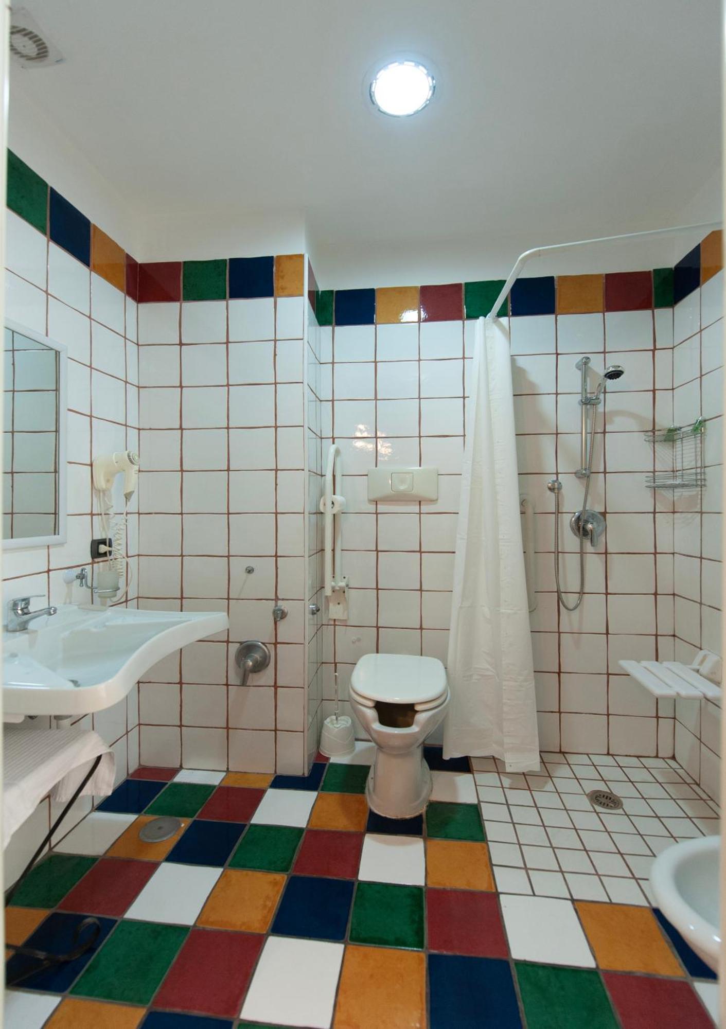 B&B Conte Cavour Napels Buitenkant foto