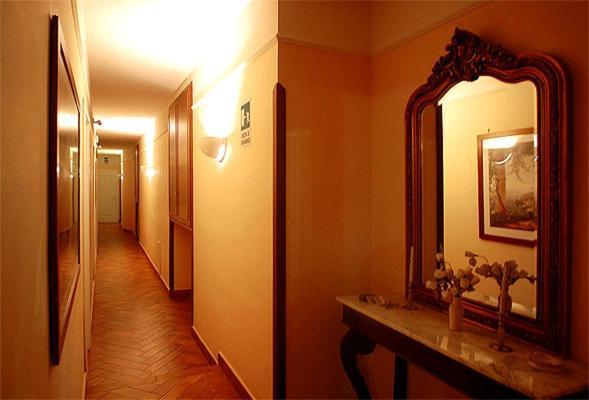 B&B Conte Cavour Napels Buitenkant foto